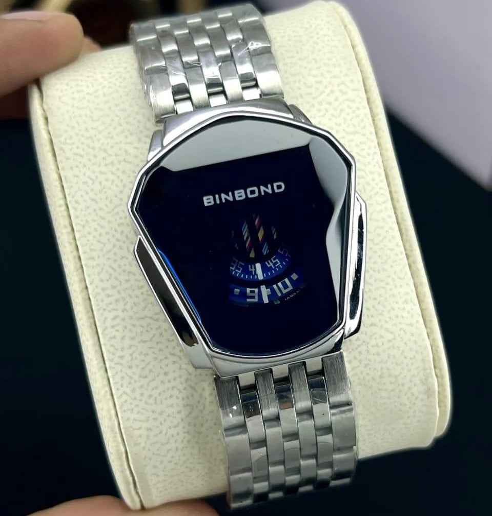 Stylish Mens Quartz Watch With Chain Strap