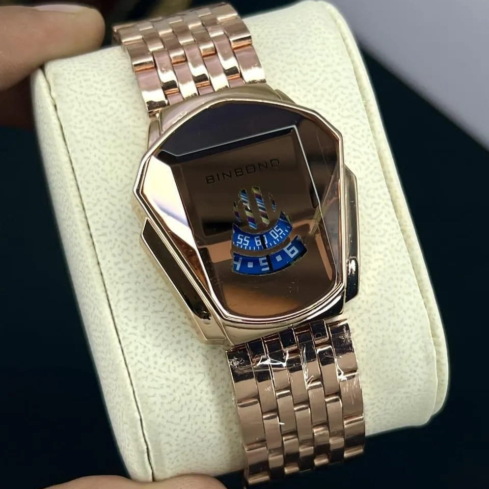 Stylish Mens Quartz Watch With Chain Strap