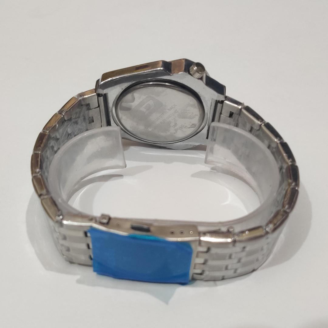 Stylish Mens Quartz Watch With Chain Strap